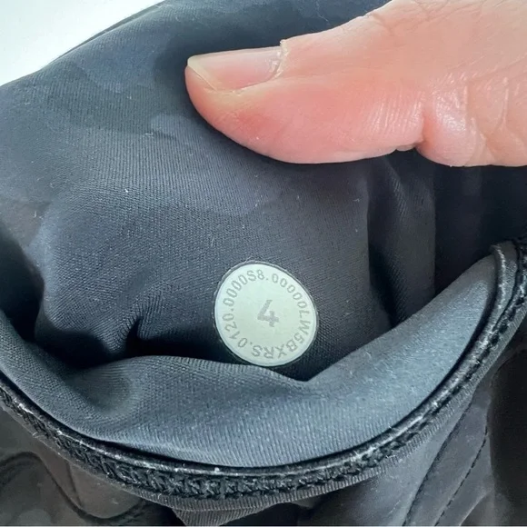 Lululemon Fast and Free High-Rise Crop leggings Heritage 365 Camo Coal Size 4 - Picture 7 of 7